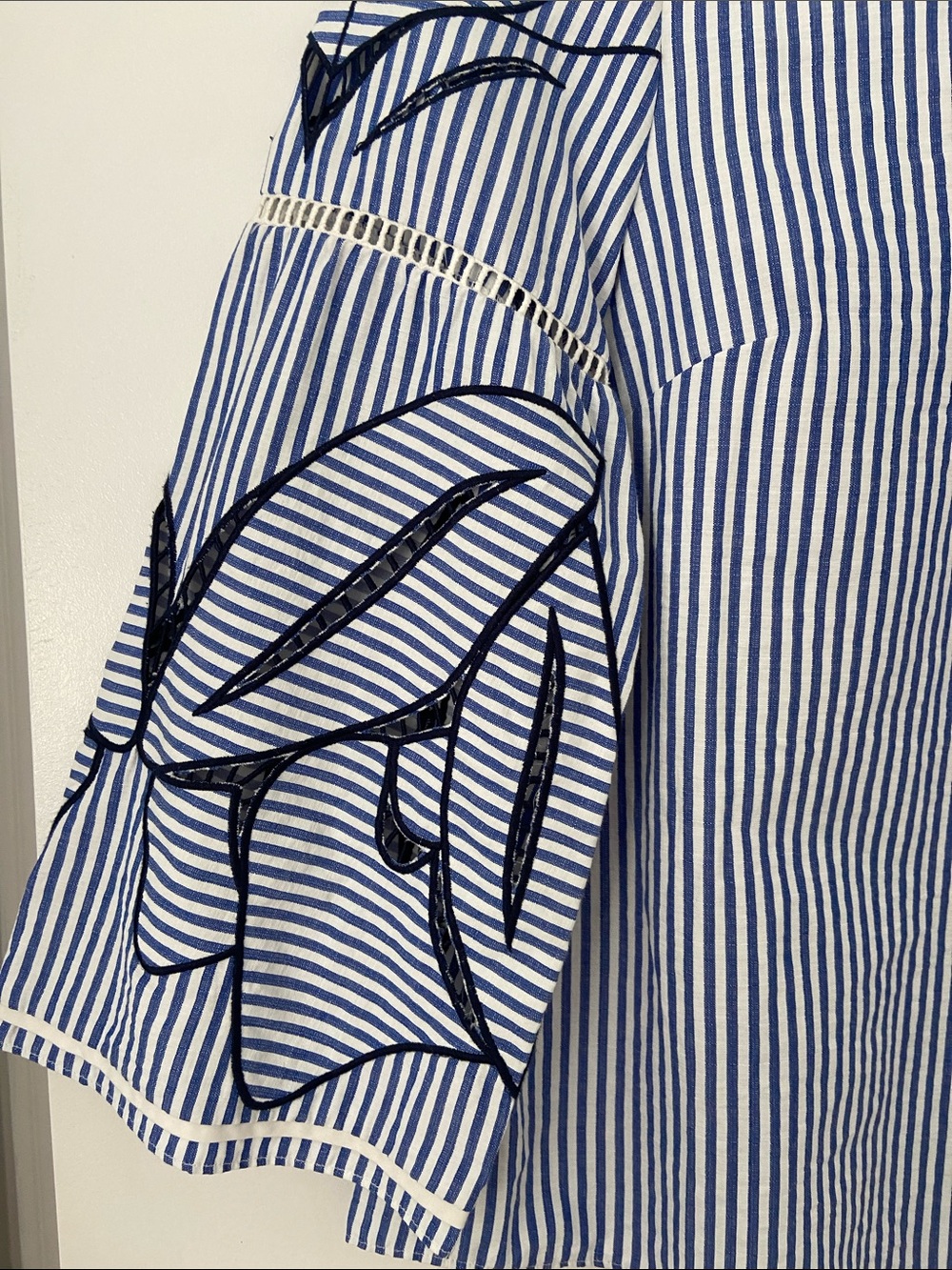 NWOT Tanya Taylor Striped Blue & White Embroidered Sleeve Top - Picture 3 of 11